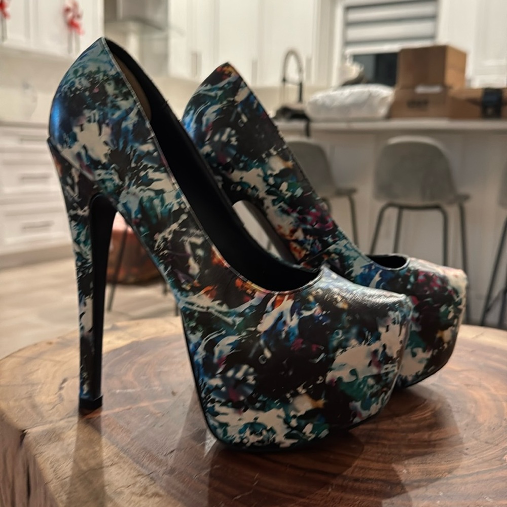 Colorful pumps
